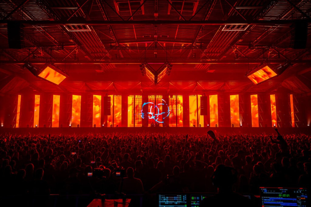 APEX - Enter The Next Dimension