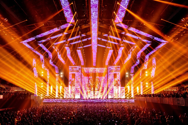 Reverze 2027 shifts partly to daytime