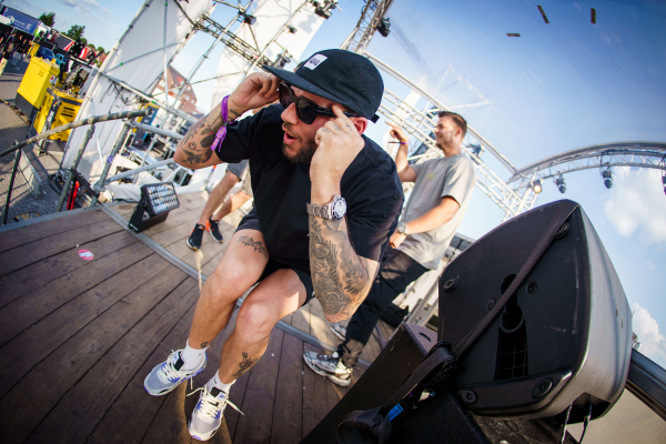 Hans Glock goes back to the roots with his album Back2Basics