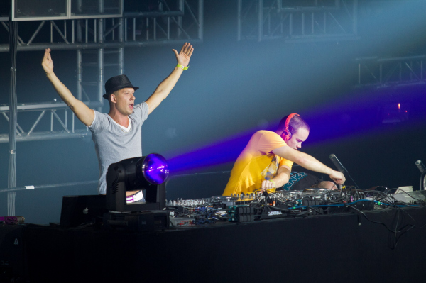 Noisecontrollers drops E=nc&sup2; on vinyl